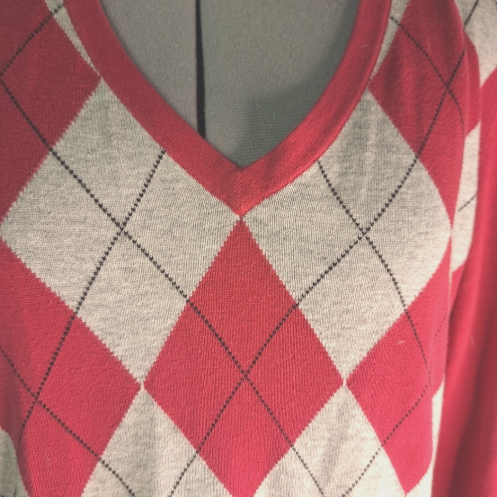 Tommy Helfiger 100% Pima Cotton Size Large